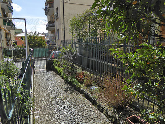 Casa con cortile Arenzano centro
